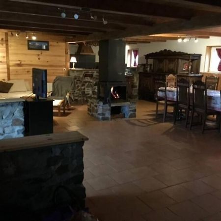 Chalet En Pleine Nature Pour 12 Personnes Besse-et-Saint-Anastaise Exterior foto